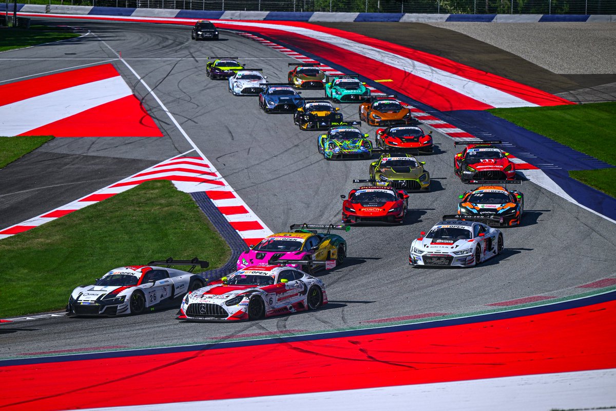 bitgetglobal's tweet image. Ready, set, go 🚀

Bitget hit the Red Bull Ring in Austria as Robin Rogalski took on #FormulaPrivee in a Lamborghini Huracán 🏎️

A weekend of speed, precision &amp;amp; crypto-fueled energy!

#EventWithBitget