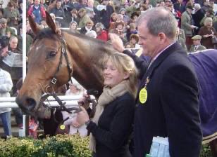 Lough Derg has sadly passed away at the age of 25. What a horse and some wonderful memories. Read more davidpipe.com/2014-02-27-07-… and watch some of his best races here ❤️ youtu.be/J17y33V7wvk?si… via <a href="/YouTube/">YouTube</a>