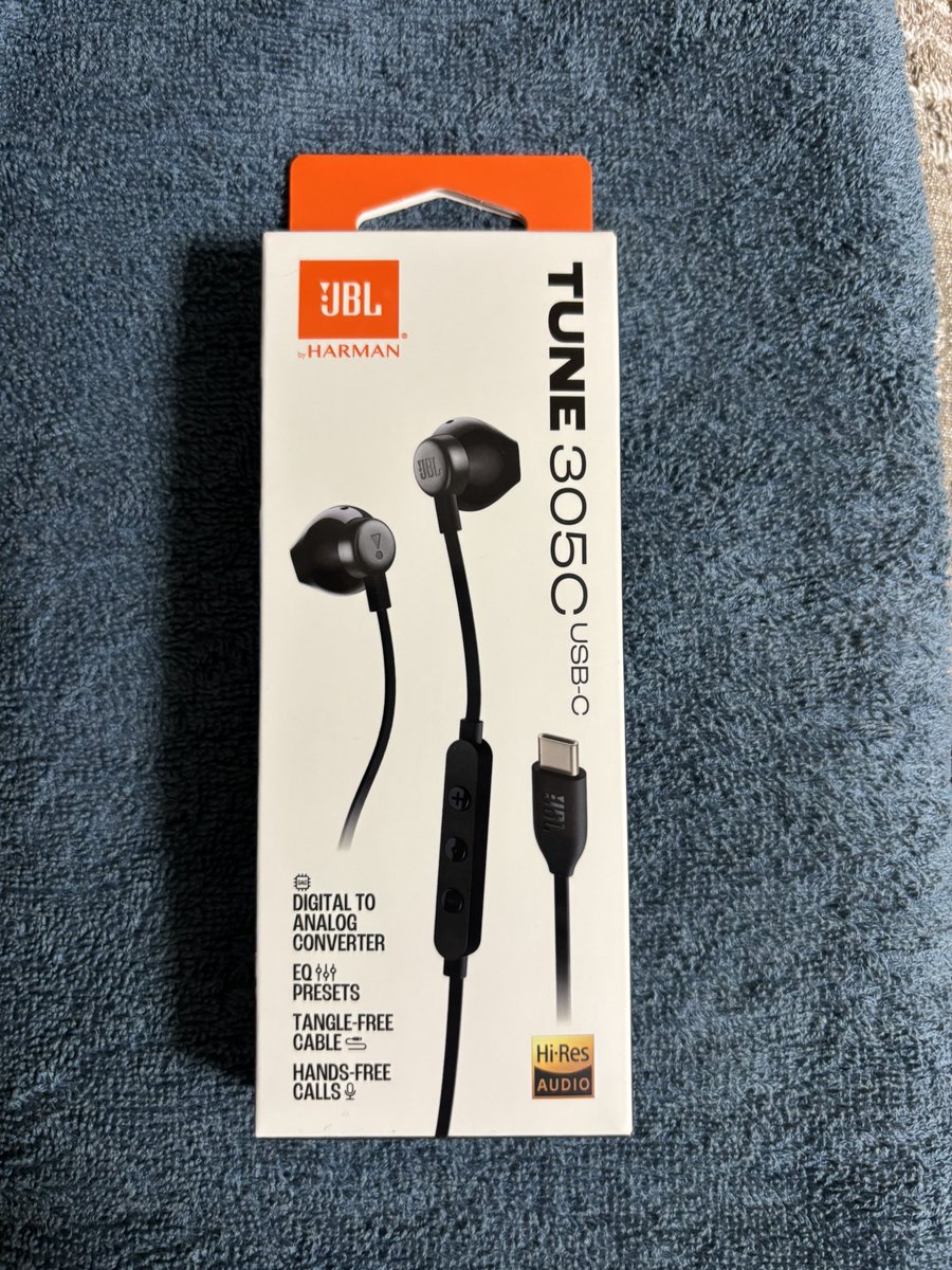 グラデ金魚のイヤホンジャックε( ε•o•)э。゜ Review of IKKO OPAL OH2, the best wired earphone under