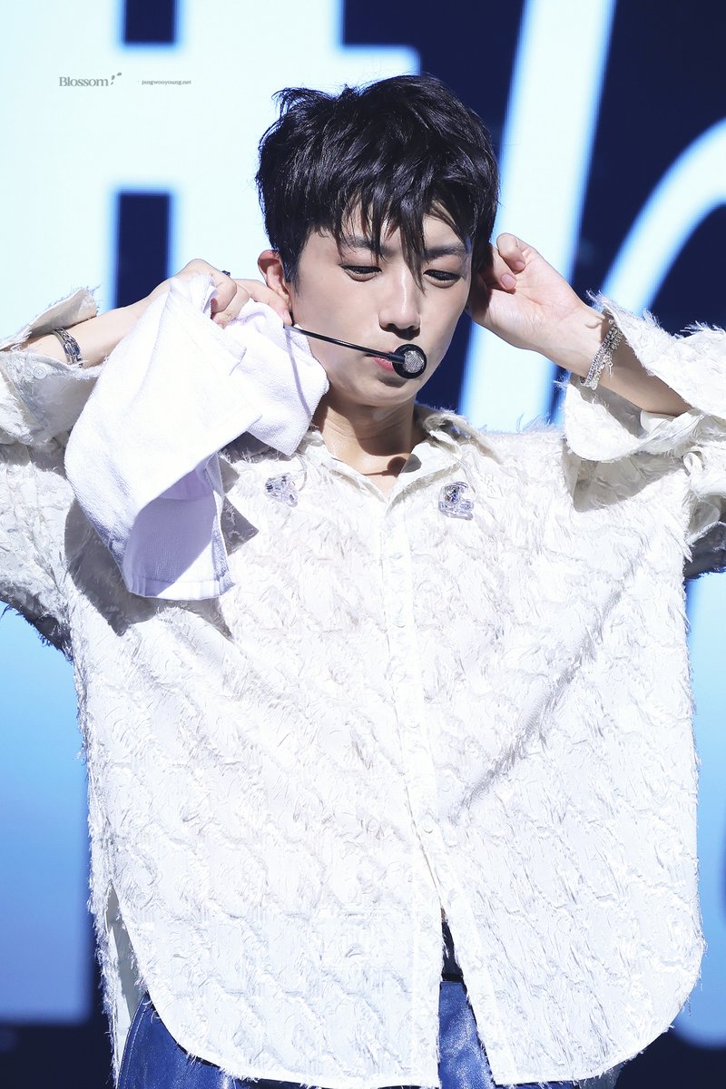 250928 🤍🩵 #우영 #장우영 #WOOYOUNG