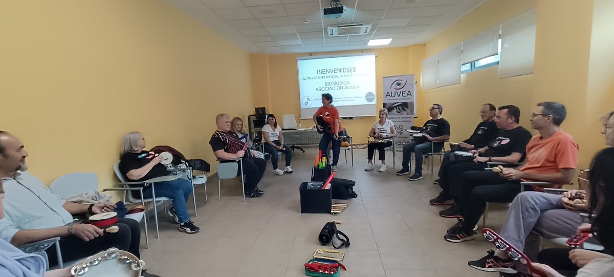 Celebrado el Encuentro Nacional de <a href="/uveitis_auvea/">Asociación de Uveítis - AUVEA</a> <a href="/CentroCREER/">Creer Imserso</a> donde personas con #uveitis,familiares y profesionales de la salud han participado en ponencias, talleres y actividades de ocio para fortalecer su bienestar físico y emocional y compartir experiencias #EncuentrosCreer