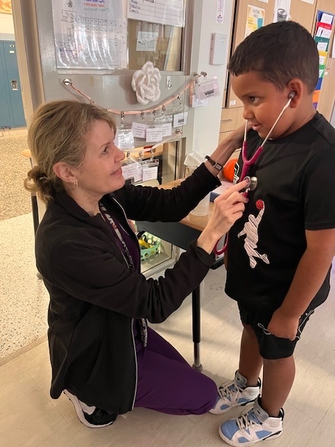 In Mrs. Kammer's 1st grade class, they learned about the circulatory system. Nurse Diane came and let every body hear their own heartbeat with the stethoscope! <a href="/AACountySchools/">AACPS</a> #BelongGrowSucceed