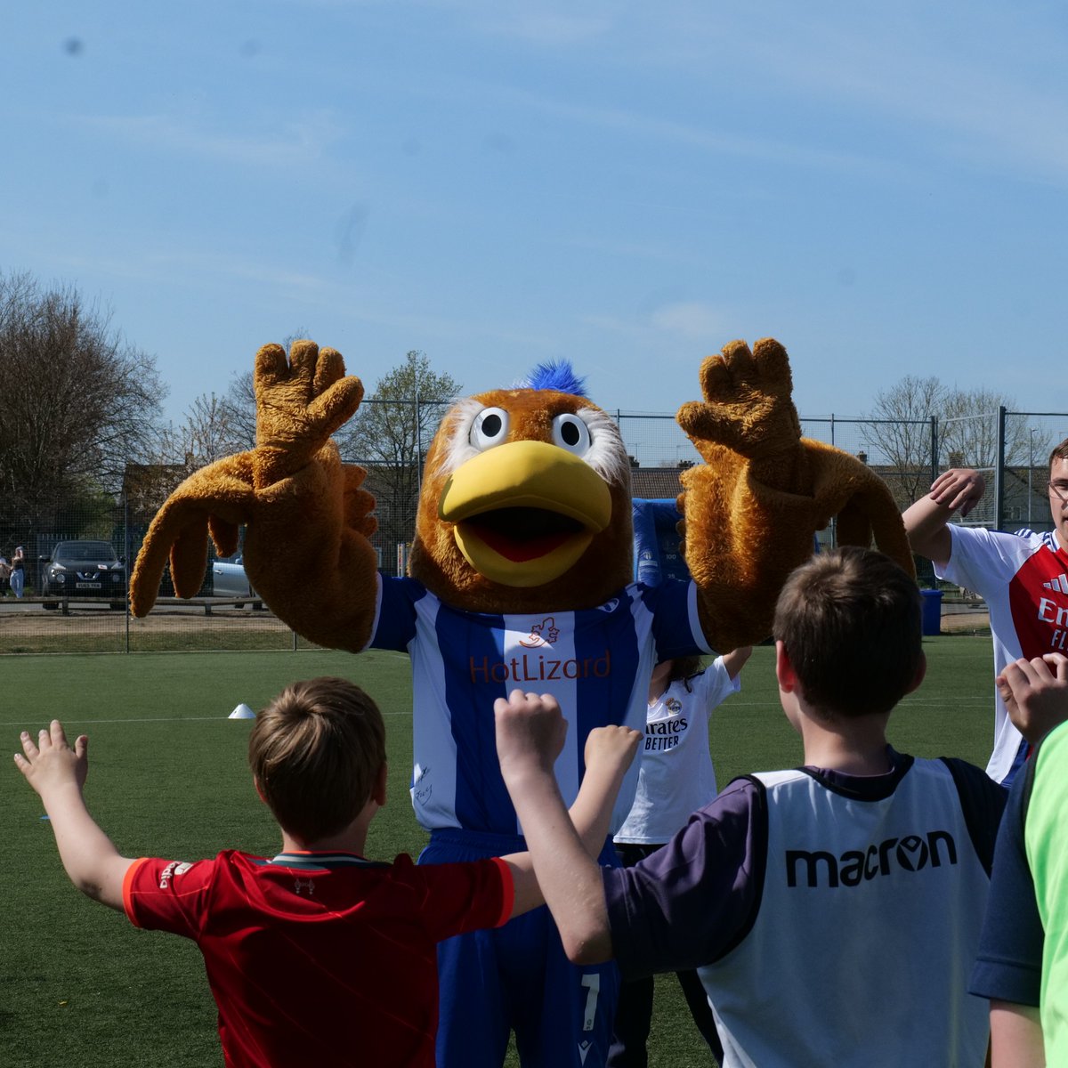 𝗜𝗻𝗰𝗹𝘂𝘀𝗶𝘃𝗲 𝗨’𝘀 - October Half-Term Camps!⚽

For young people with SEND aged 5–16 years💙.

📍 Shrub End Community &amp; Sports Centre.
⏰ 10:00–2:00pm | 📅 30th &amp; 31st Oct.

💷 1 day £18.50 | Both days £35.

👉 Book: abler.io/shop/colcheste…?

#ColU