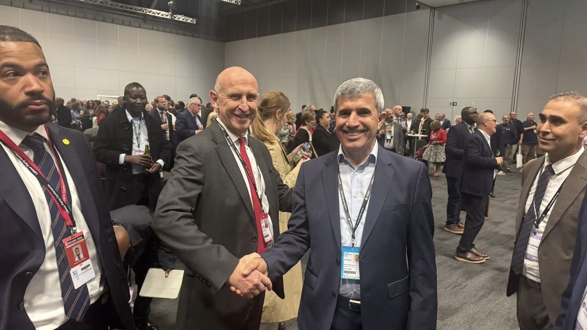 The Syrian Democratic Council (SDC), represented by the Co-Chair of the Relations Office, Hassan Mohammed Ali, met with the Prime Minister and the Defense Minister of the United Kingdom.
During the meeting, he presented the latest political and military developments in Syria, as