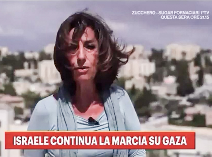 ciropellegrino's tweet photo. Certo che ci vuole un coraggio. E una cazzo di faccia tosta.
Bisogna essere proprio in malafede per accusare Lucia Goracci, inviata di punta della Rai in zone di conflitto, di non rappresentare in maniera corretta la realtà dell'invasione israeliana a Gaza.
Chi lo fa? Gasparri, che non ha bisogno di presentazioni.
Ma la destra che tenta di imbastire una campagna contro #Goracci ha una colpa storica: non ha mai detto mezza parola sul divieto di Israele a far accedere giornalisti nella Striscia di #Gaza.
Non ha mai detto niente sulle decine di giornalisti palestinesi massacrati dall'Idf.
Lucia Goracci ha trent'anni di mestiere sulle spalle.
Io dubito che Gasparri sappia indicare esattamente la striscia di Gaza su una cartina geografica raccontando come si è evoluta la situazione nel tempo.
Detto in sintesi: avete rotto il cazzo.
Fate lavorare i giornalisti.
Così mettete a rischio LA VITA delle persone che si muovono in contesti di guerra.