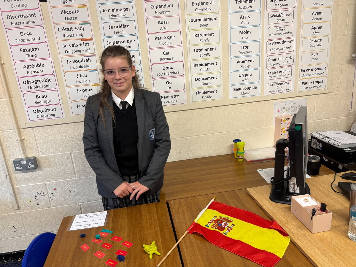 CongletonHS's tweet image. Our Language Leaders and Ambassadors loved representing our MFL faculty at the Open Evening last week and they really demonstrated our core values. 
If you missed the Open Evening, we have an Open Morning this Thursday 2nd Oct. Click here to book a place: tinyurl.com/2kyerwep