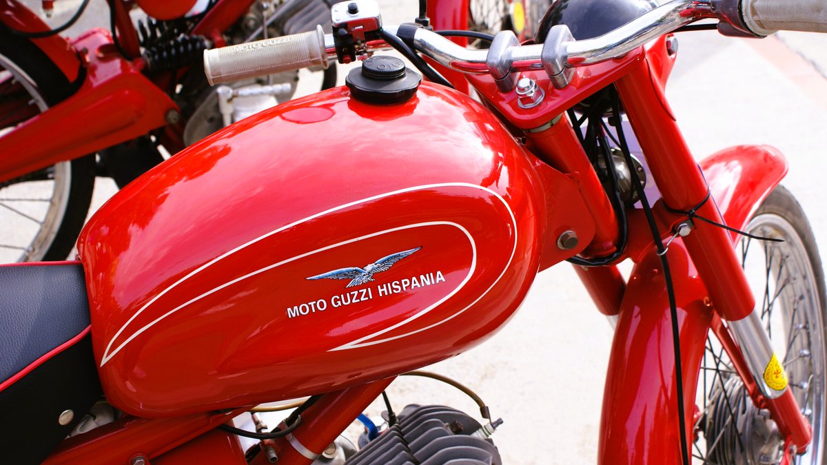 Exposición vehículos clásicos, por la Fiesta Mayor de El Prat.