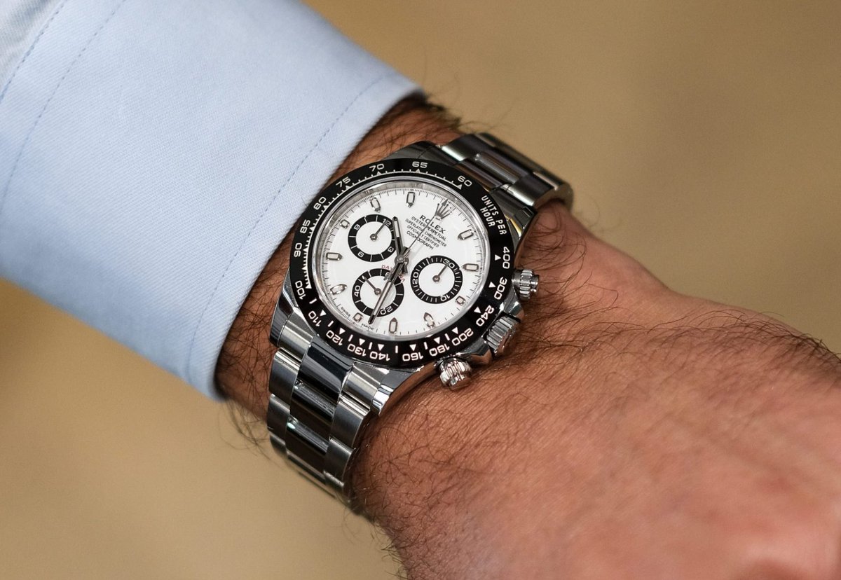 Dagobert - Corporate sellout 👔 tweet media