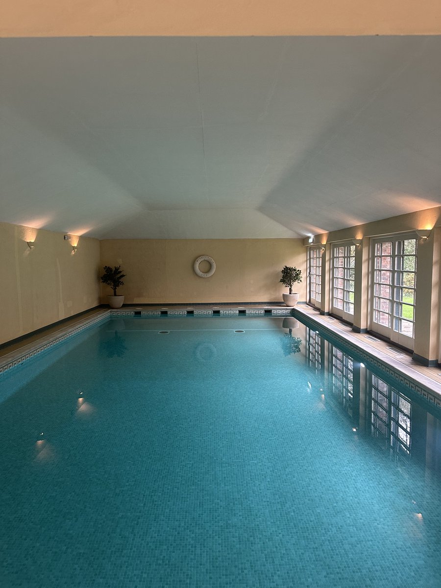 Step away from the everyday.
A Spa Membership means quiet mornings, soothing treatments, and indulgence whenever you need it.
Enquire now on 01904 661317.