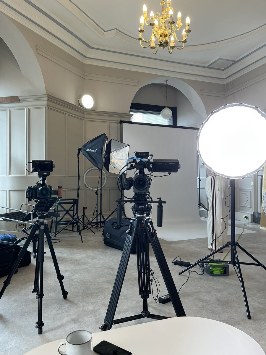 IconImageryUK's tweet photo. A little #BehindTheScenes on our shoot with @ICSLearn a few months ago! 

Keep an eye on our socials for the content coming soon 👀

#videoshoot #marketing #scotland #behindscenes #bts https://t.co/dnjSvpwkR9