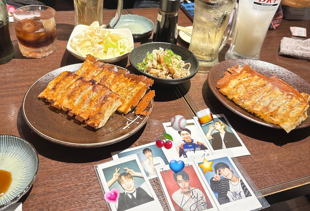 ozoqzq's tweet photo. 오사카 아리가토나 !! 🐙🍻 https://t.co/QxsiP1Txef