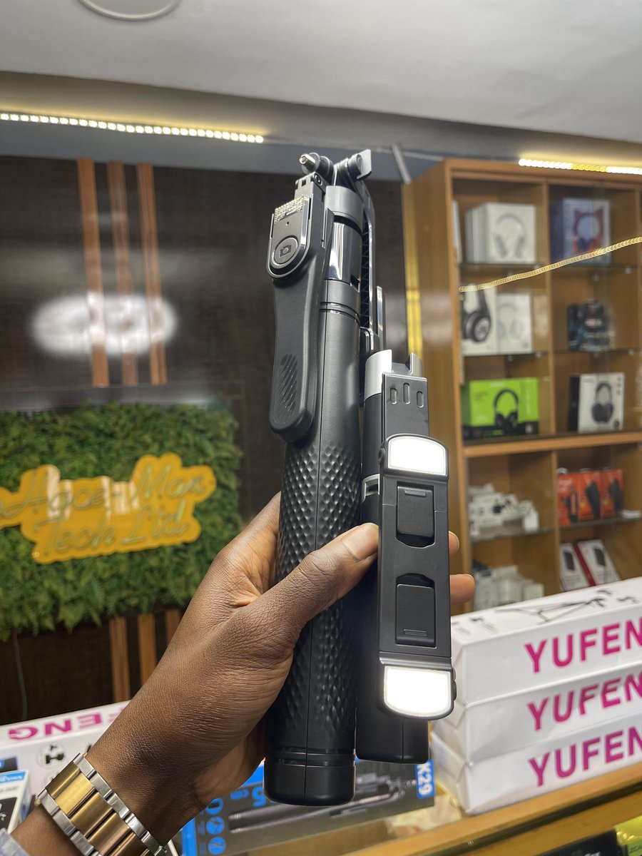 Steady hands, perfect shots! Get your angles right with our selfie tripod!
L16-24,000

K29-28,000

P60-14,000