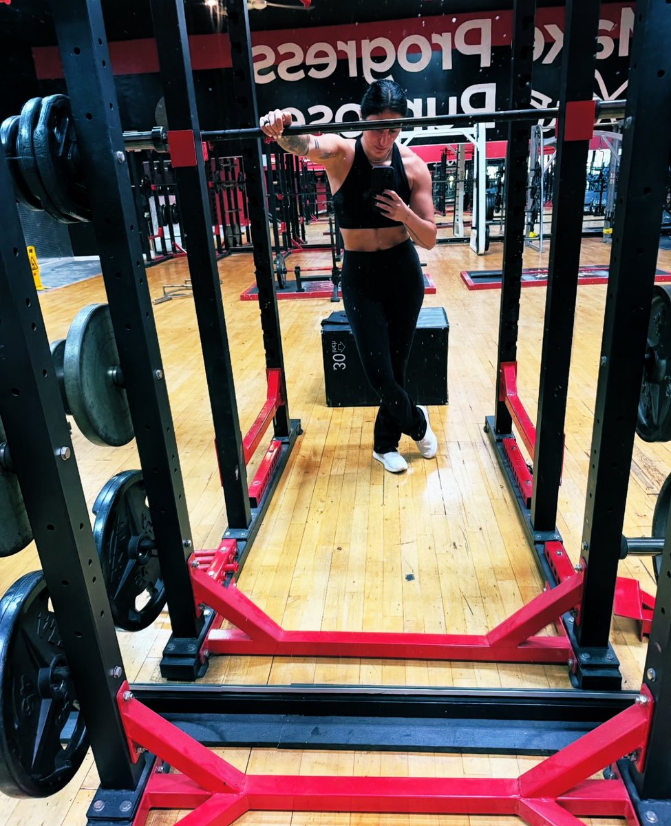 ϻεlσdψ ϻλгsнλll ™️ tweet media