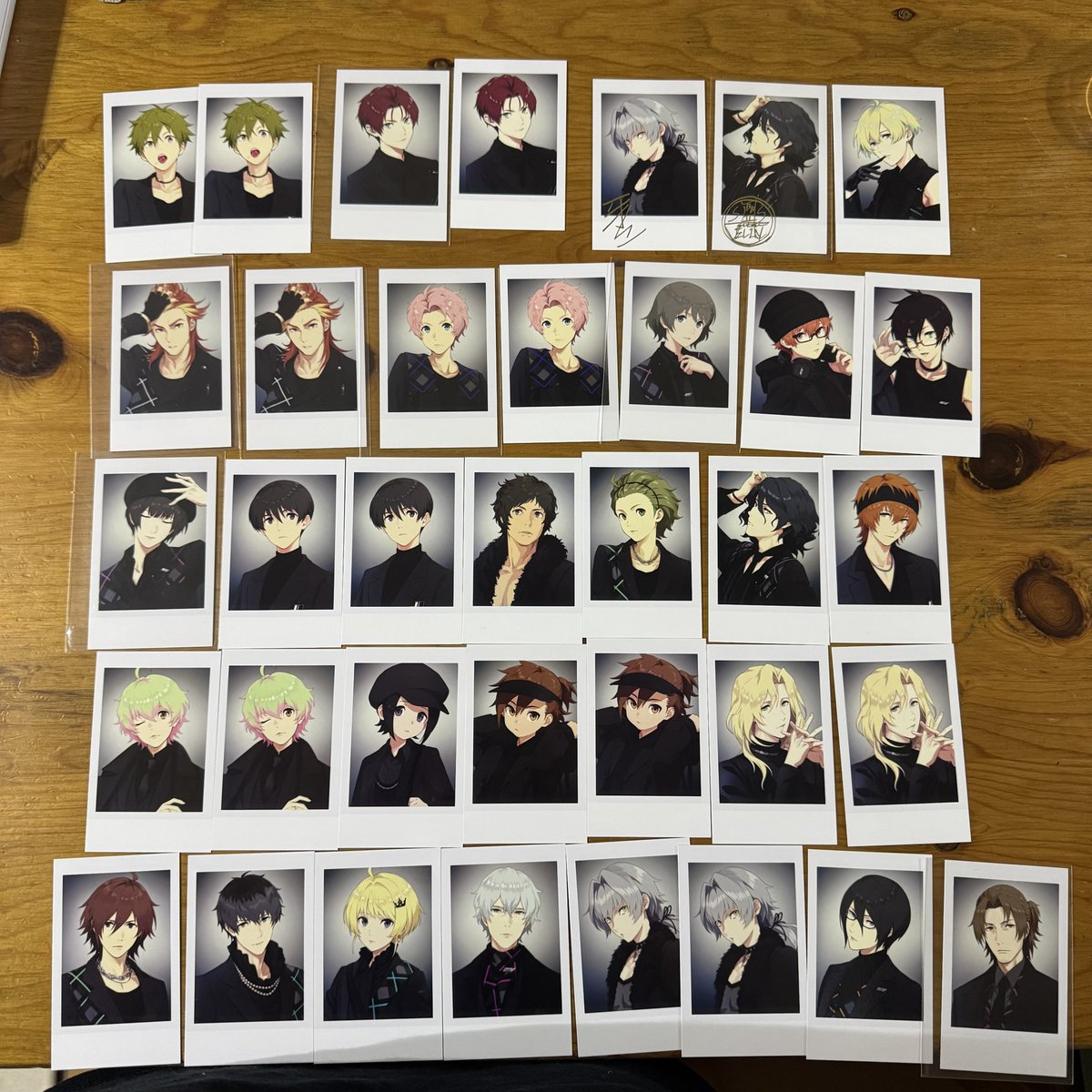 N_Waraby's tweet photo. 【交換】アイドルマスターSideM FiFS展 フォト風カード フォトカ 黒 

譲 ▶︎ 箔 漣 アスラン
通常 冬馬 翔太 薫 圭2 恭二 ピエール 享介 キリオ2 隼人2 旬2 春名 四季 朱雀2 荘一郎アスラン 巻緒 直央 志狼2 道夫 次郎 道流 漣2 大吾2 百々人 鋭心2

求 ▶︎ 箔 次郎 英雄
通常 幸広 涼 秀
 ⬇️続く https://t.co/yHWUpdKJcX