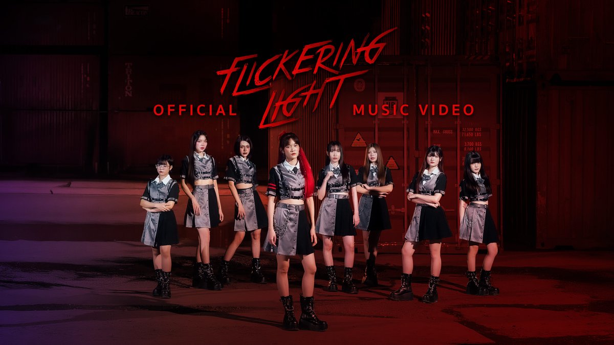 HatoBito_TH's tweet photo. 🔴 #HatoBitoFlickeringLight 

: OFFICIAL MV :
Flickering Light - HatoBito 
🎧 https://t.co/MhXbx8J5ak

#HatoBitoFlickeringLight 
#HatoBito #ALotOfTone https://t.co/7RIDGUOeCc