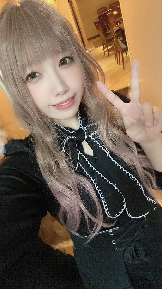 mero_slot's tweet image. 🍒10月スケジュール🍒

10月は誕生日にハロウィンに
楽しみたっっくさん(⸝⸝◜𖥦◝⸝⸝)るん♪

久しぶりにコスプレもする予定🎃

10月も楽しんでいこ〜〜〜ッ♡♡

 #めろスケジュール 
 #拡散希望 
★PR