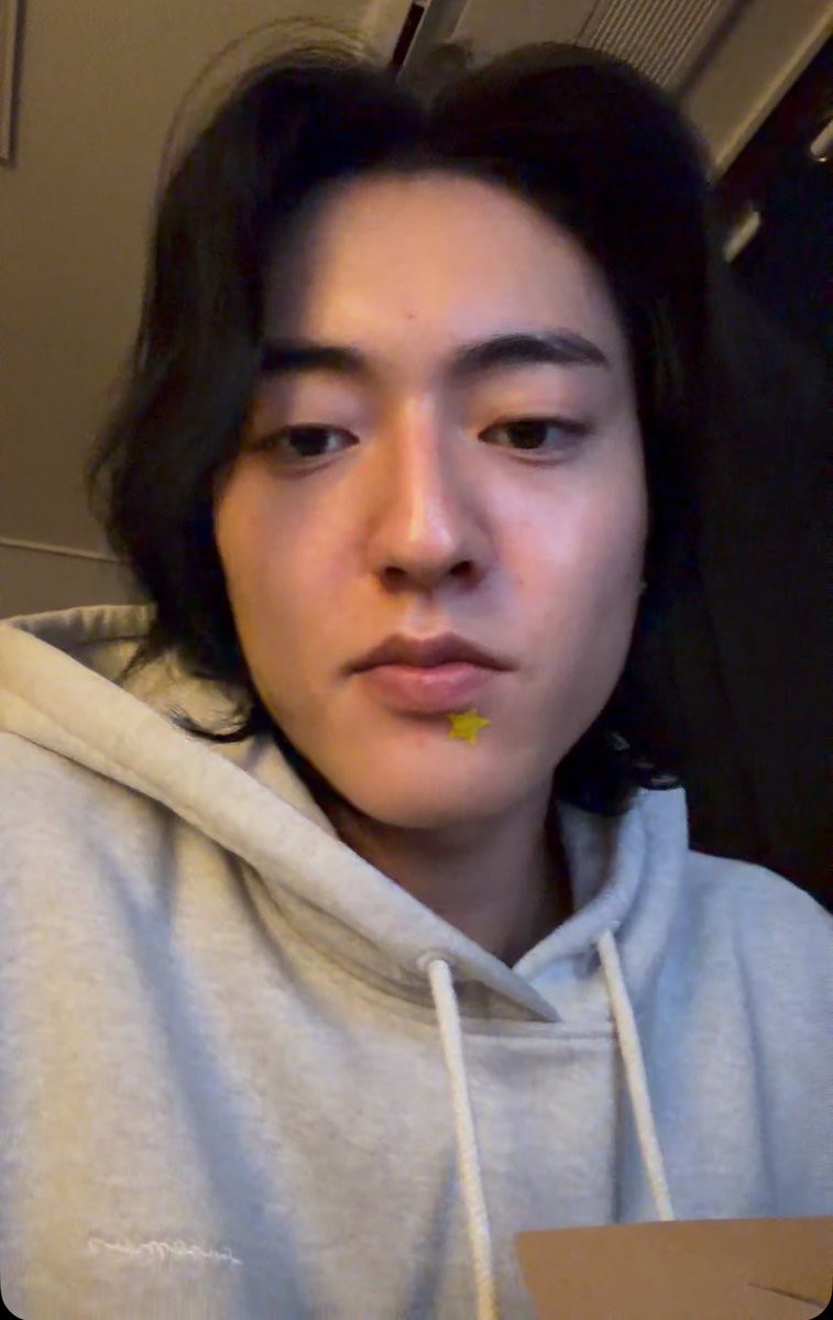 irohasuyou's tweet photo. 넘~~~~~~ 잘생김 휴휴 

HARUTO PLAYLIST ON REPEAT 
#HarutoMusicDay 
#StreamingWithHaruto
@treasuremembers https://t.co/Ne0LGhel4K