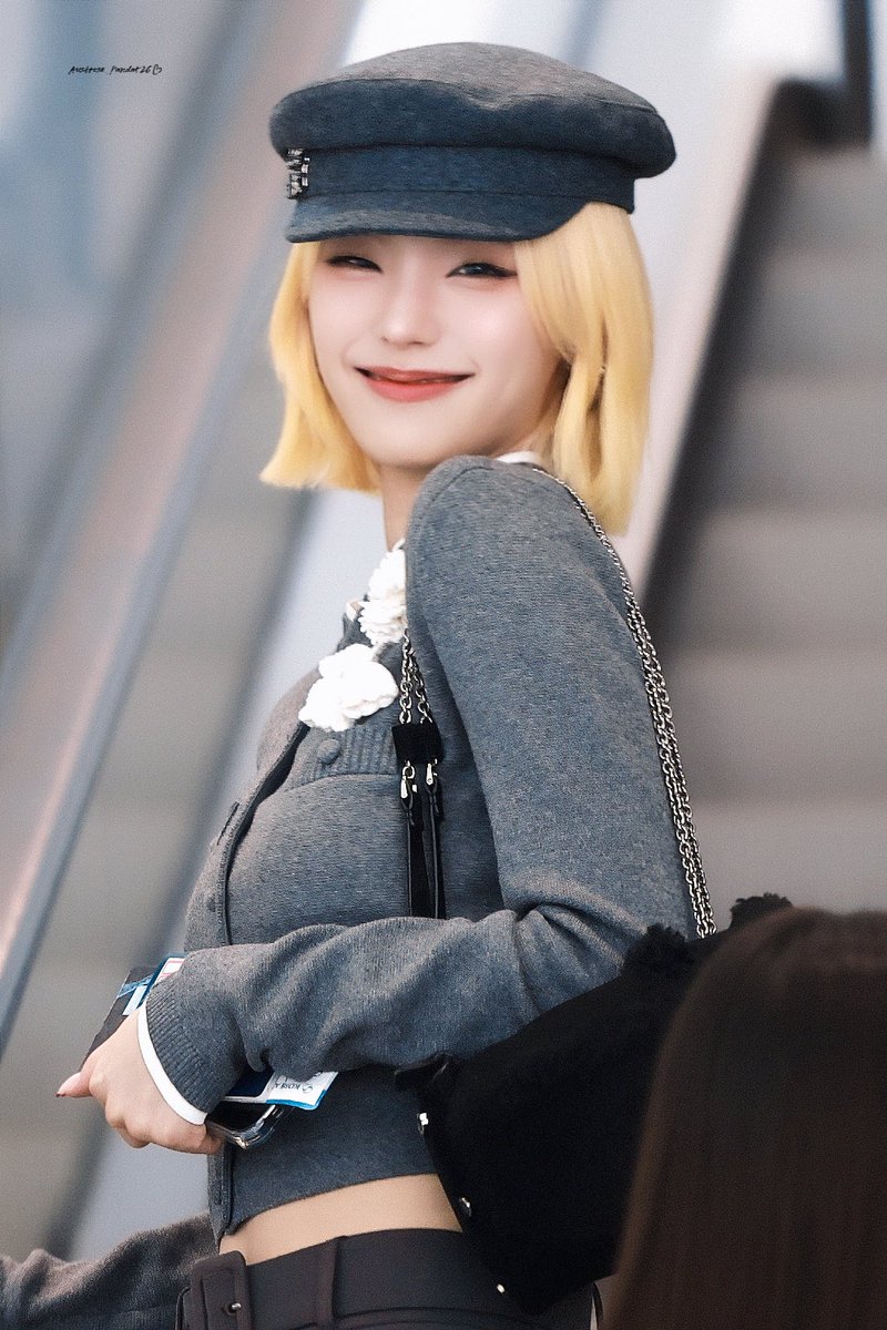 IVE❣️ファンミ2日目FC限定2期 レイ❣️韓国 IVE❣️ファンミ2日目FC限定2期 レイ❣️韓国 Amazon.co.jp: