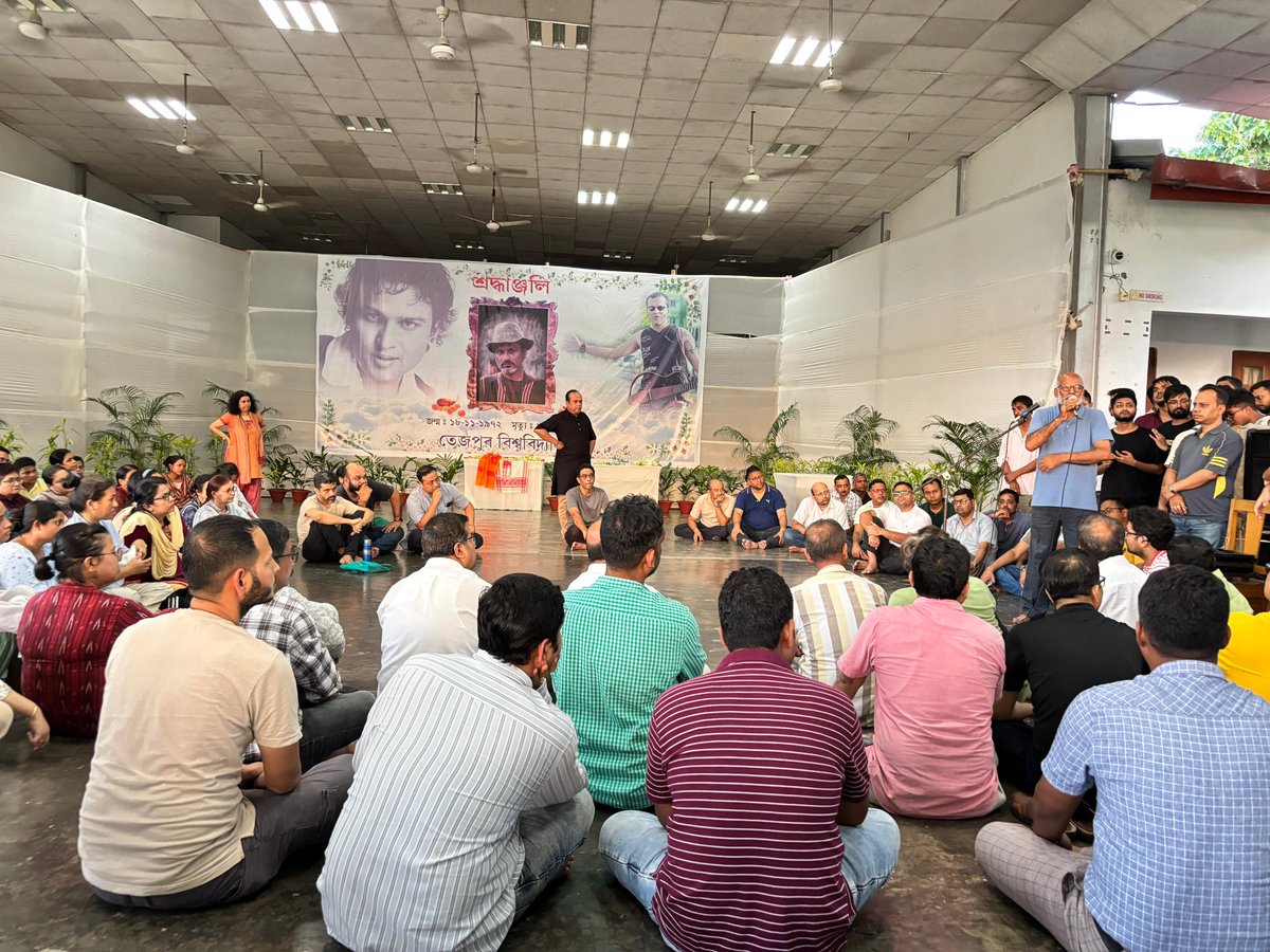 swapnil_swastik's tweet photo. Tezpur University has suffered enough under this corrupt administration.
We refuse to stay silent as students’ voices are ignored and justice is denied.
The VC must resign. We demand accountability, we demand change!

#TUinNews #CrisisinTU
#JusticeforZubeenGarg
#VCmustResign https://t.co/M0ap0Z47qc