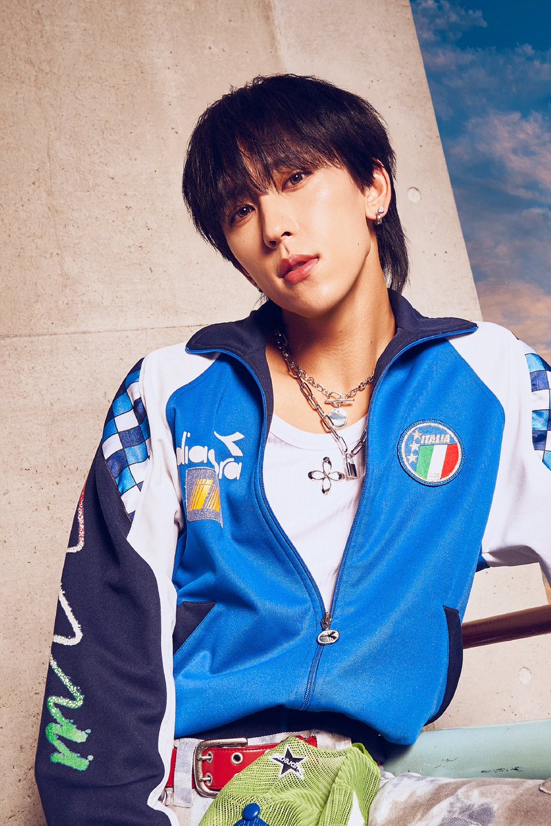 DefClass_'s tweet image. | New Visual |

Artist Photo：AKEY

2025.10.03(Fri)
『Private Jet』
2nd Digital Single Release✈️

#AKEY
#DefClass #PrivateJet 
#Defと乗るプライベートジェット
#HOMYとまだ見ぬ景色へ