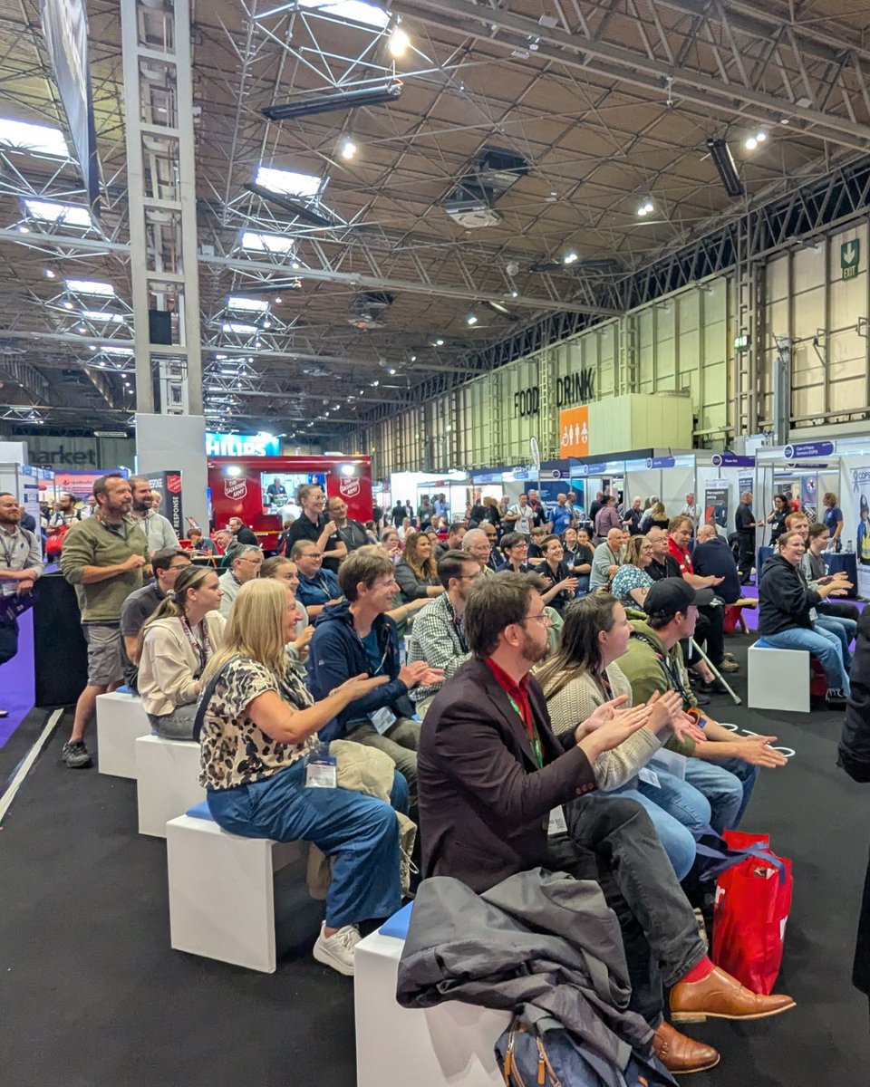 Earlier this month, we attended the Emergency Services Show. We spoke to lots of visitors interested in learning more about the work Deaf Unity does. 

We're excited to deliver more Deaf Awareness Training to these vital services to help breakdown barriers 🙌