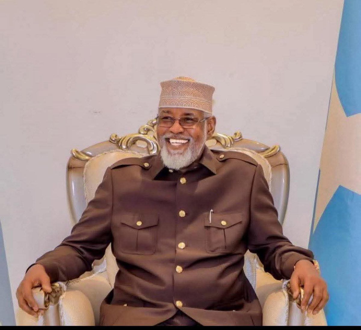 Awalerashidi's tweet photo. President Ahmed Mohamed Islaam is a living legend in Somali politics, a statesman whose words shape policy, whose promises define governance, and whose strategies embody vision, resilience, and true political mastery.
@abdinurabdella https://t.co/LJw8F8WhuL