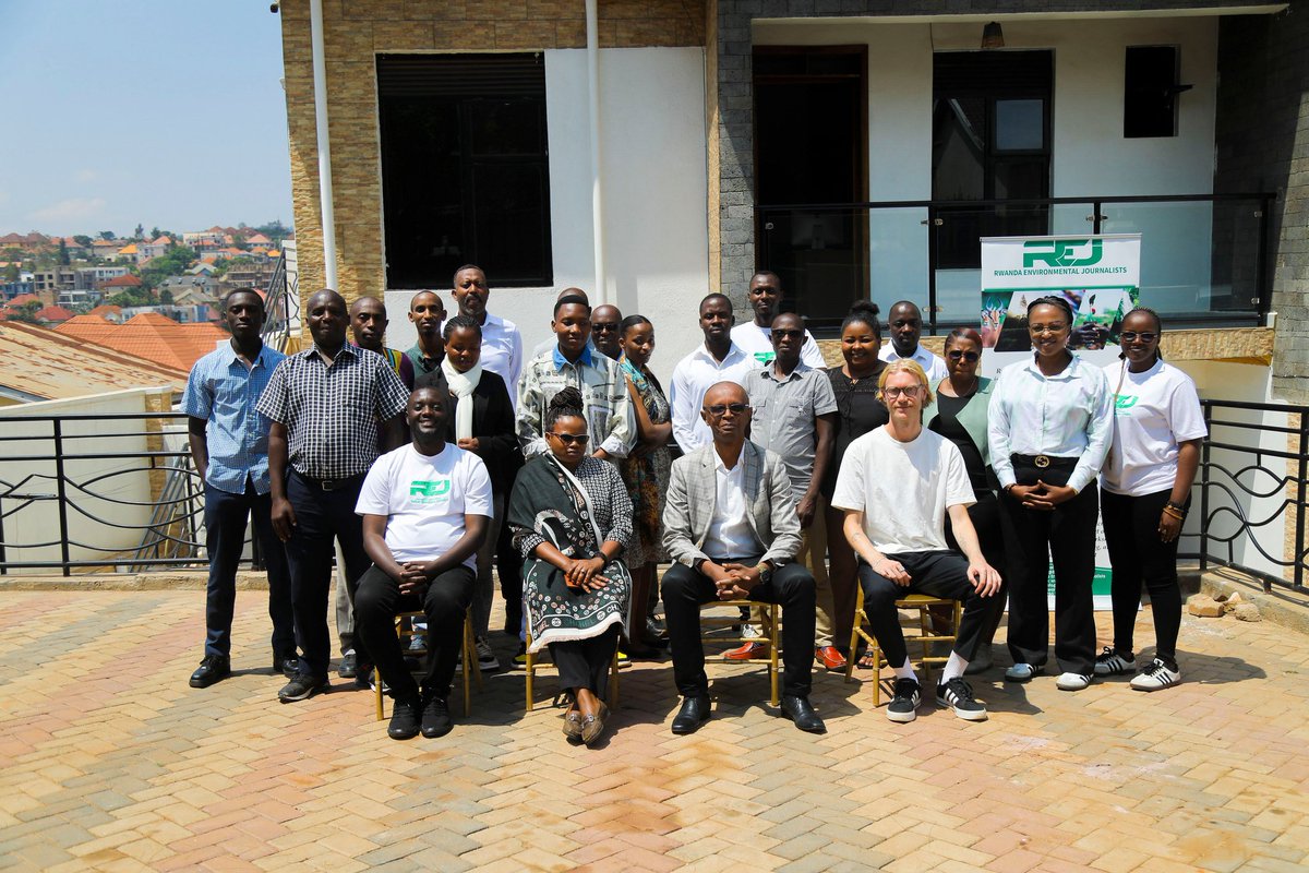 greenafricarw's tweet photo. Today,as https://t.co/AgEHCJDHkw, we participated in a training on Science and Data-Driven #environmental Reporting organized by #REJ in partnership with #FOJO, aimed at strengthening our capacity to produce original and impactful environmental stories #Rwanda @EnviroRwanda @UNEP https://t.co/h1Zez1hJCU