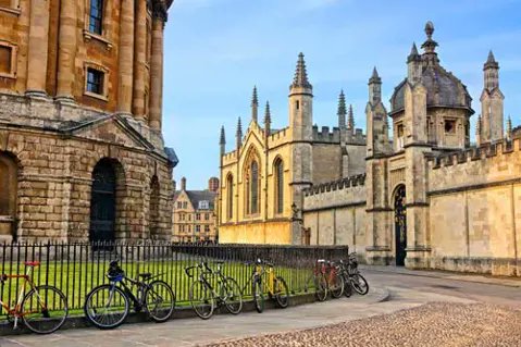 AcademiWales's tweet photo. Academi Wales Bursary Opportunity! We are pleased to offer a limited number of scholarships for the Oxford Executive Leadership Programme, delivered by the Saïd Business School, University of Oxford. Submit your application https://t.co/aQtAxedfQp

📅 Apply by 17 October! https://t.co/Mrjwip8J59