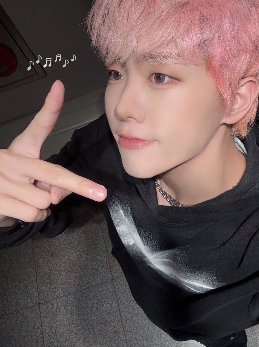 [#하엘]
서산해미읍성 축제 너무 좋았고🖤
후딱 컴백해서 멋있는 무대 하고싶다🖤
가보자 가보자🖤
#엔카이브 #NCHIVE #NCV
#HA_L