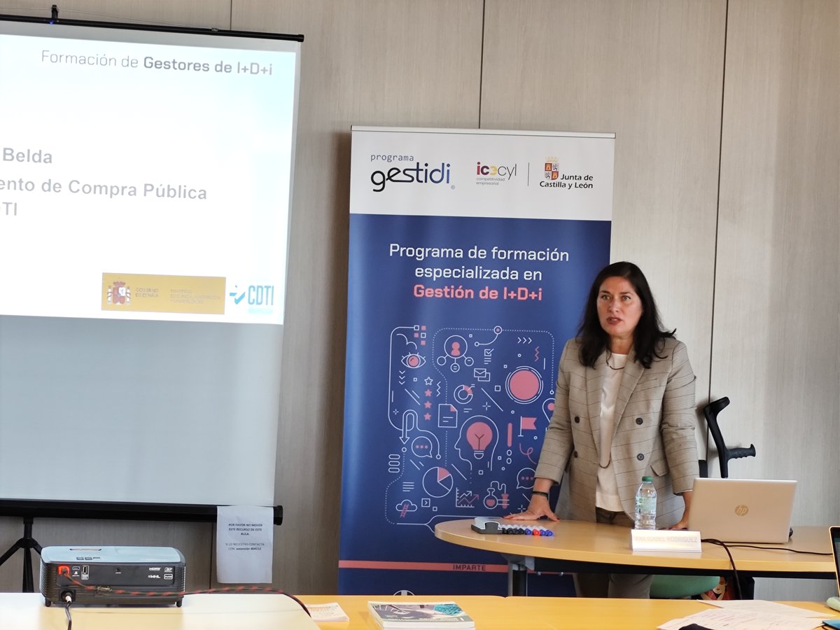 empresasjcyl's tweet photo. 📚 Hoy la formación de los #Gestidi, se ha centrado en la Compra Pública de Innovación con la presencia de Anabel Rodríguez, jefa del Dpto. de CPI del
@CDTI_innovacion
Desde #ICECYL se mostrado cómo se impulsa esta estrategia en #CyL
#Innovación #ActitudCPI #FEDER @CEUCYL #RIS3 https://t.co/ubCJRaNOdb