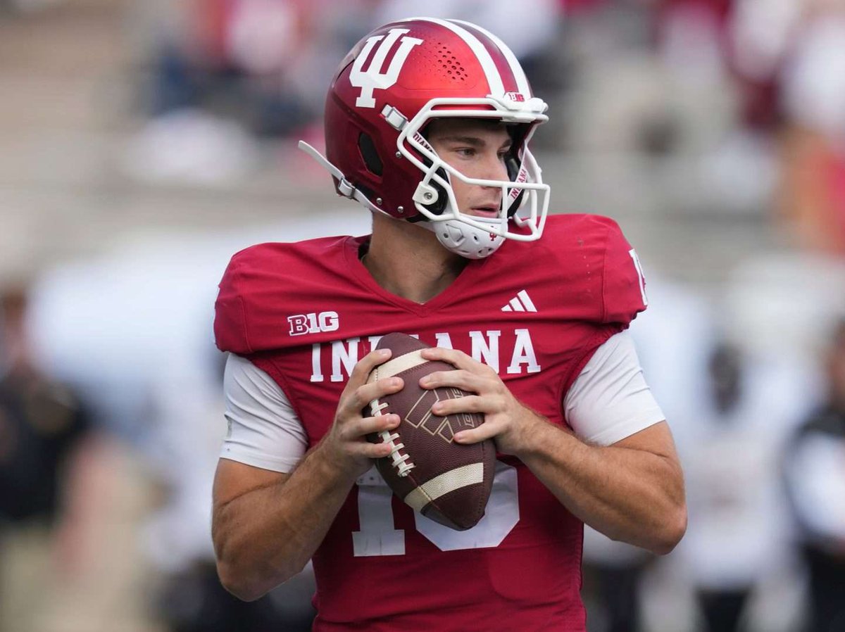 NFL_DF's tweet image. I tweet about a lot of QBs, but here’s my actual list:

1. Dante Moore
2. Fernando Mendoza

3. LaNorris Sellers
4. Ty Simpson

I’m good off everyone else as of right now