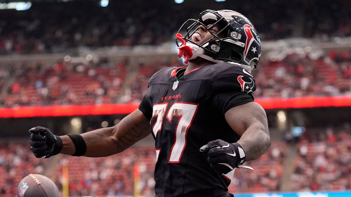 justinboone's tweet image. My Week 5 Waiver Wire column

WOODY MARKS, Jaxson Dart, Wan&apos;Dale Robinson, Romeo Doubs, Darius Slayton, Kendre Miller, Brenton Strange and over 50 other players and defenses to consider adding this week.

sports.yahoo.com/fantasy/articl…

*Will be updated on @YahooFantasy after MNF.