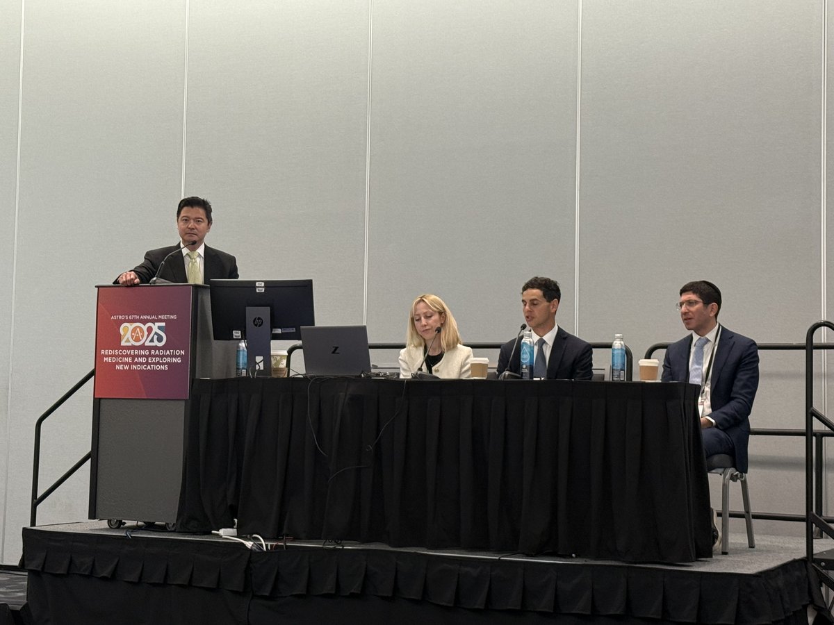 .<a href="/kevin_du/">Kevin Du</a> moderated a key panel at #ASTRO25 exploring the evolving landscape of GI cancer re-irradiation—emphasizing personalized decision-making, multidisciplinary collaboration, and dose de-escalation strategies. <a href="/ASTRO_org/">ASTRO</a> <a href="/YaleRadOnc/">Yale Radiation Oncology Residency</a> <a href="/YaleGICancers/">Center for Gastrointestinal Cancers</a> 
amportal.astro.org/sessions/edu-1…