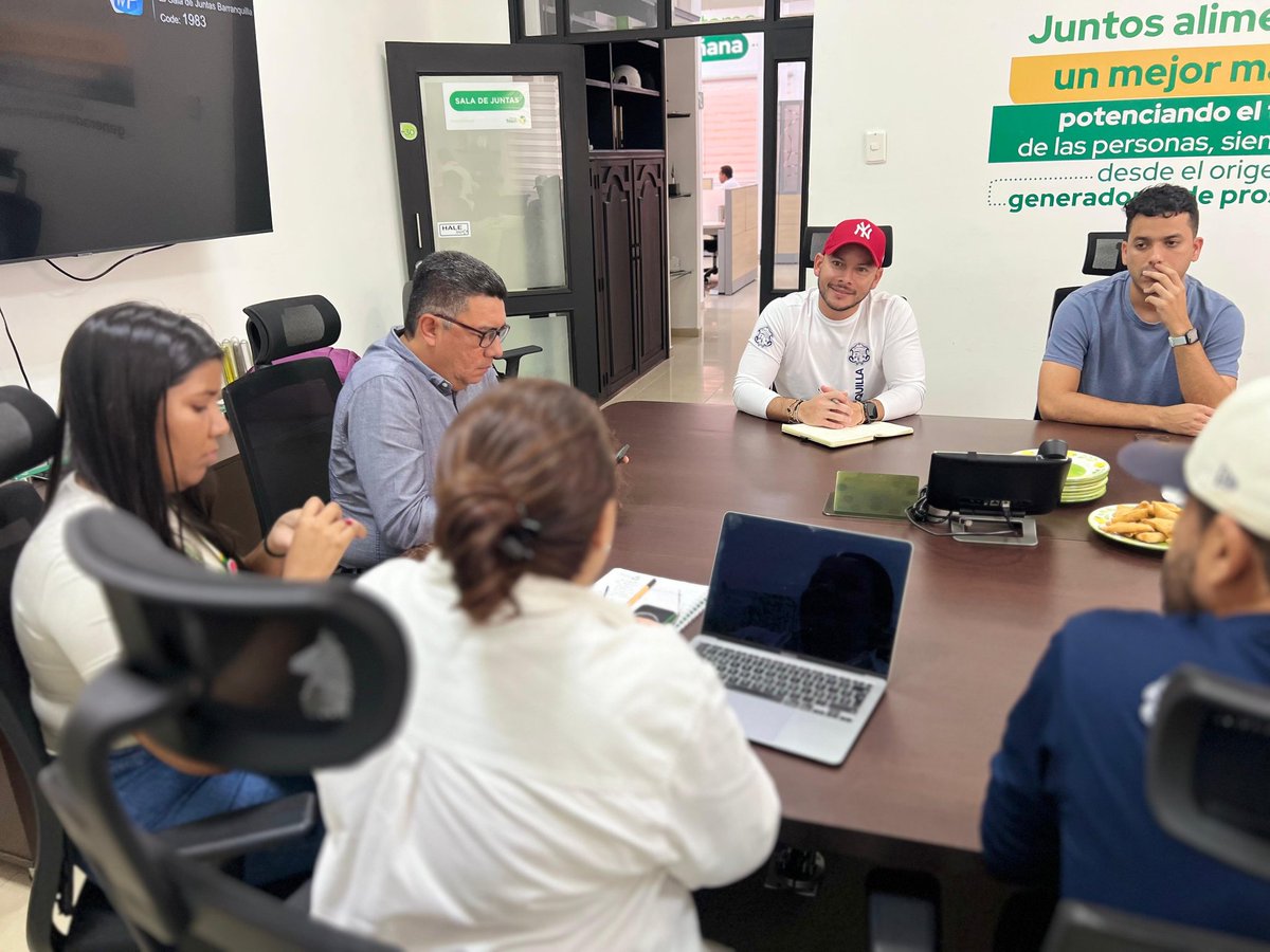 ControlUrbanoBq's tweet photo. Trabajamos de la mano con el sector privado para impulsar iniciativas en beneficio de la comunidad. Hoy con #AlianzaTeam realizamos mesa de trabajo para próximas actividades. https://t.co/xrhUOLCftv