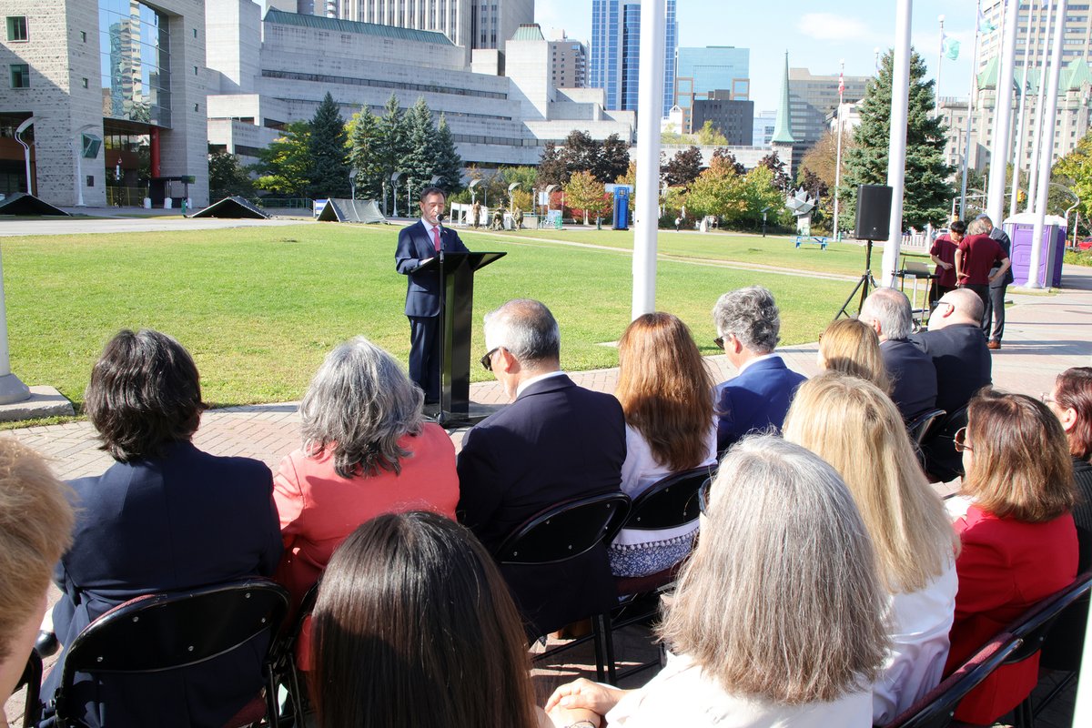 Celebramos en Canadá los 215 años de independencia de Chile, destacando nuestra amistad, los desafíos compartidos y nuestra creciente cooperación en comercio, defensa e investigación.
Gracias a autoridades, comunidad y diversas instituciones y empresas por su apoyo.