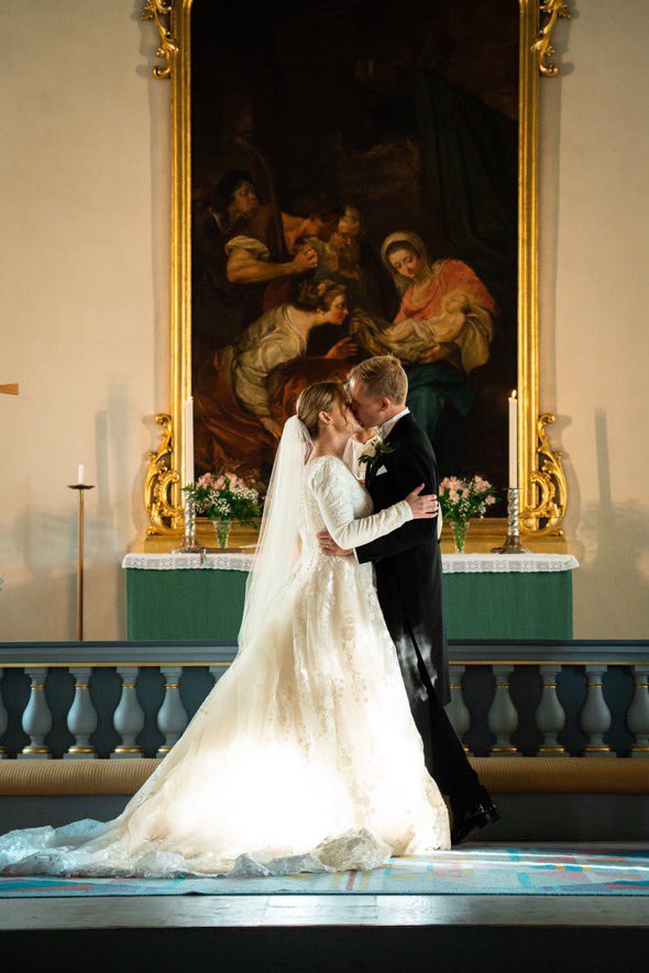 Har nu tömt en av mina portföljer!

För tio år sedan startade Henrik 21 år, singel och inte särskilt sökande en bröllopsportfölj. Nu tömdes den. Tack ränta på ränta för en fantastisk dag 📈💍