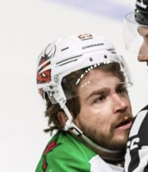 Face At The Plexi tweet media