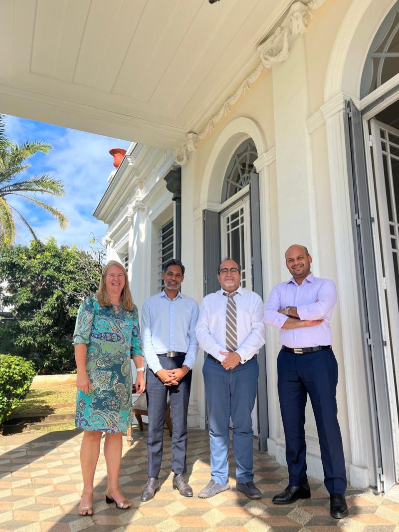 CRCLRM's tweet image. Le président de la chambre et la procureure financière ont échangé avec des représentants de l’Ordre des Experts-Comptables de La Réunion.

Cette  rencontre a permis de renforcer le dialogue entre juridictions  financières et professionnels du chiffre.