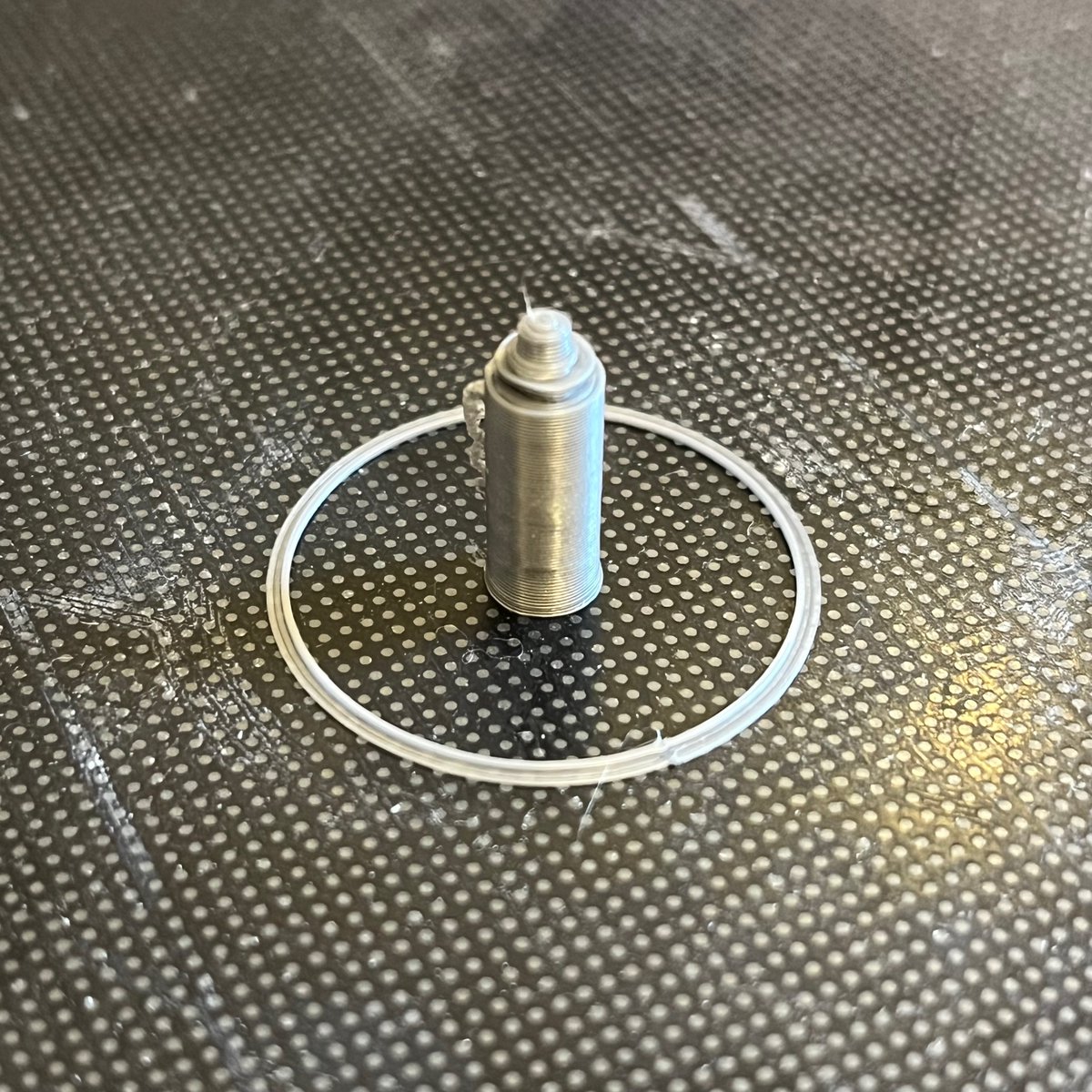 Could not find many 1/24 scale accessories for the Bedford, so I've designed and printed my own little thermos flask. The handle is currently a bit puny, so I'll have to beef that up a bit.