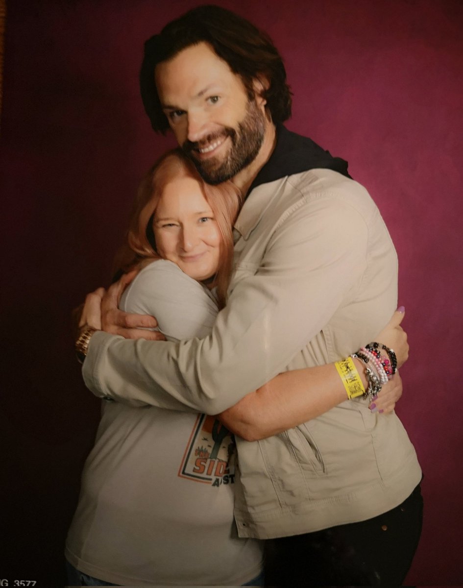 I asked Jared for a hug that will last until Jib and he said let's do this so I braced for the back breaking squish as I was walking away I was told I needed to do a retake I'm like another squish hell yeah told jared we needed to do a retake our hug smiling he says yaay let's go