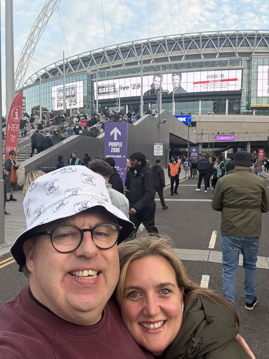 mikewright66's tweet photo. Still coming down after Saturday 
#Oasis 
#Wembley https://t.co/ozL5KulN1n