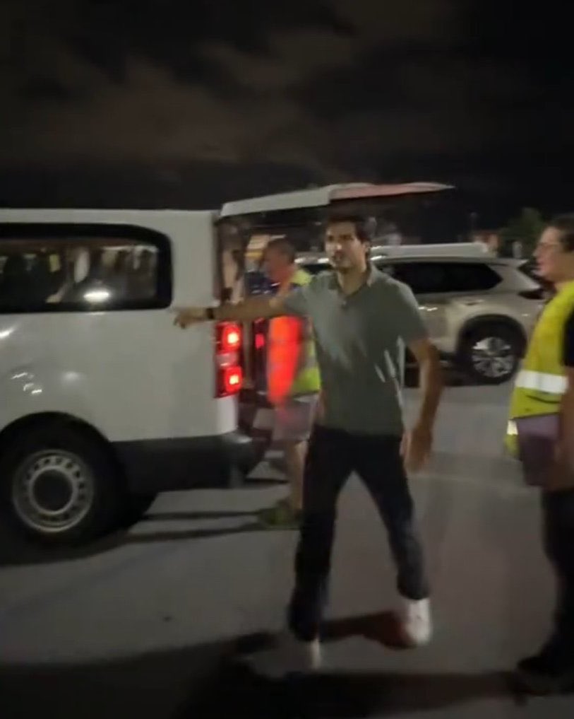 아 오늘 너무 즐겁고
내남친이 정말 아름답다
                                                                빨리차타라고
                                                            집에가자고 제발