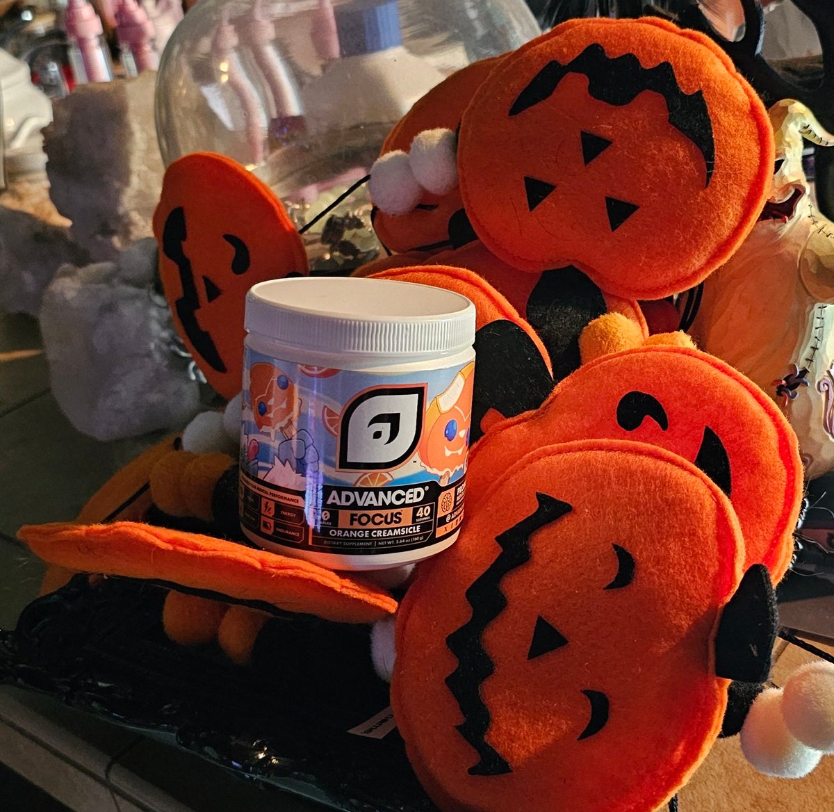 Chardmonkgaming's tweet photo. 🎃 Halloween fuel never looked sweeter—Orange Creamsicle 🍊🍦
⚡ Grab yours: https://t.co/lXpKA1anT2 Code CHARD saves you.
Twitch: https://t.co/LcJSExTxv9
#SpookySeason #HalloweenGaming #AdvancedGG #StreamerFuel https://t.co/GUwA4B9WXo