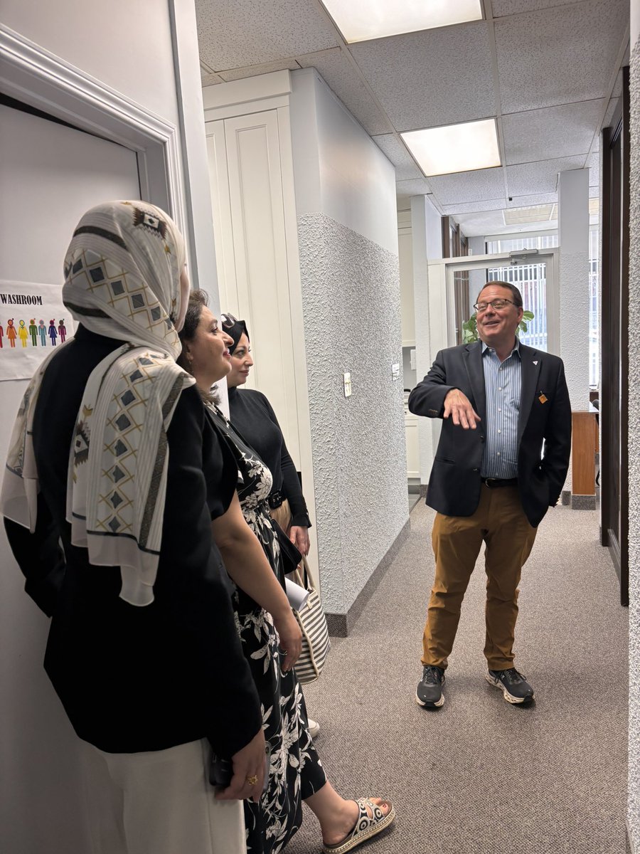 Thank you MPP Mike Schreiner for chatting with us about our 2023 OTF grant! Grateful to OTF for their support—hope to work together again soon. #CAWA #WaterlooRegion #OTFGrant