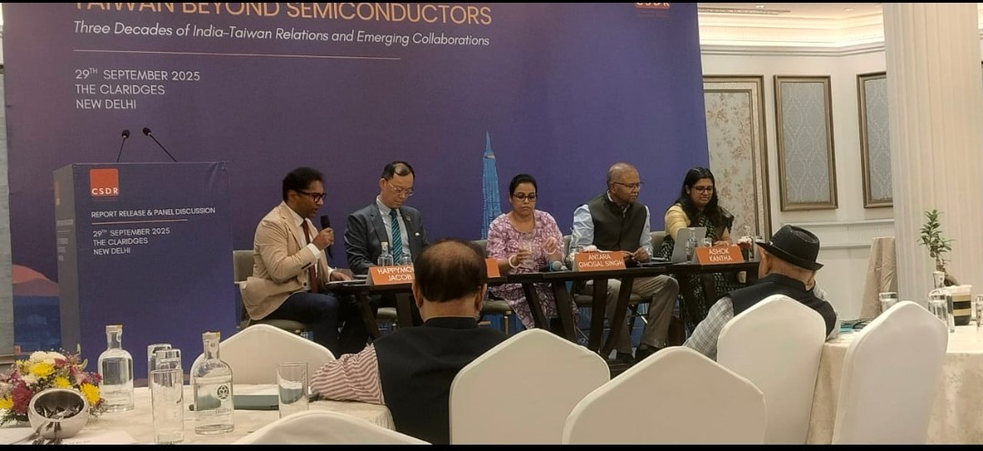 sipping_the_tea's tweet image. Attended the report launch by @CSDR_India on the three decades of #IndiaTaiwan relations. 

Grateful to Prof @HappymonJacob and the organisation of @CSDR_India for this insightful panel discussion. 
@TWIndia2

#CriticalTech #GeoTech #IndoPacific #IndiaTaiwan #SouthAsia