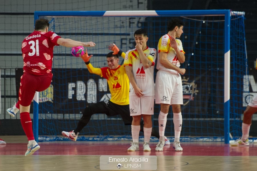 LaPelotaNoSeMancha tweet media