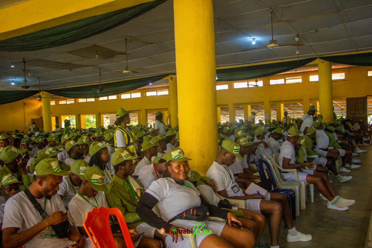 osunofficial's tweet photo. Corps Members at Ede Camp urged to champion the fight against open defecation and promote hygiene in their host communities. 🚰🚻 #NYSC #StopOpenDefecation #CleanNigeria #OfficialNYSCOsun #OmoluabiKopa
https://t.co/GVi1U2pK7E https://t.co/5zBHL8CIAD