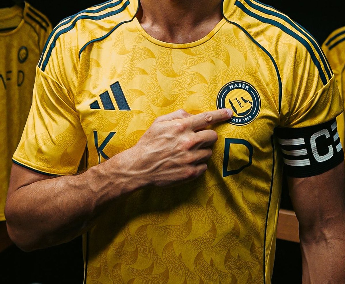 The sun will rise tomorrow (@thiikkra) on Twitter photo 