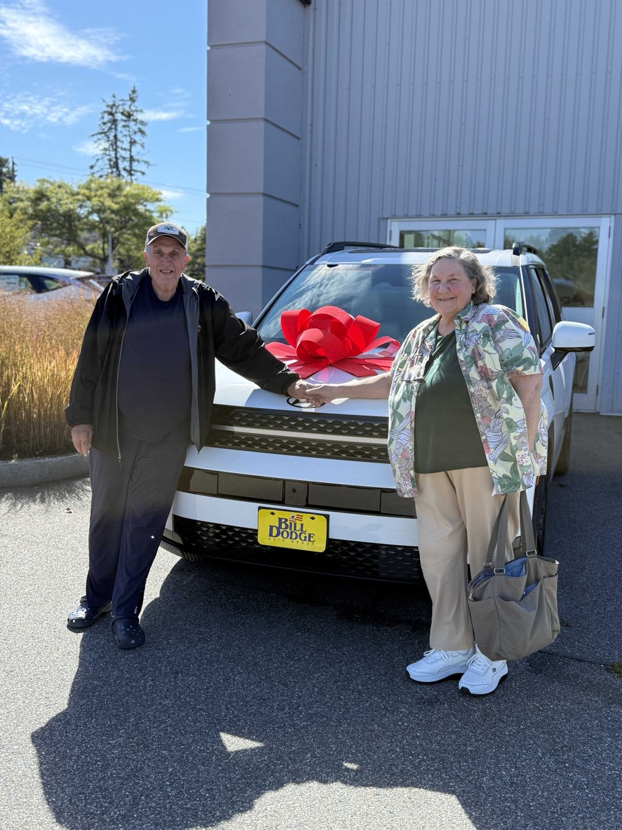 BDHyundai's tweet image. 🚗💨 Congratulations to Mary &amp;amp; John Bachman on their brand new 2026 Hyundai Santa Fe Hybrid! 🌿⚡ Wishing you countless miles of comfort, style, and adventure in your new ride.
#SantaFeHybrid #HappyCustomers #HybridLife #Congrats