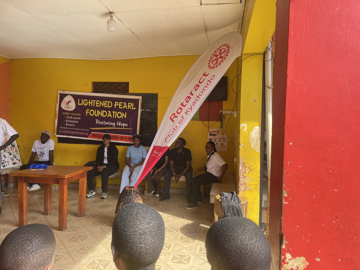 kingjesse256's tweet photo. On Sept 28, I represented @RacKyadondo at an outreach in Naguru Remand Home with partners @Lightenedpearl1. The youth shared struggles of poverty &amp; drug abuse but showed strong will to reform through education &amp; skills. Their call: opportunities, not chains. https://t.co/DNaJWuWXmM